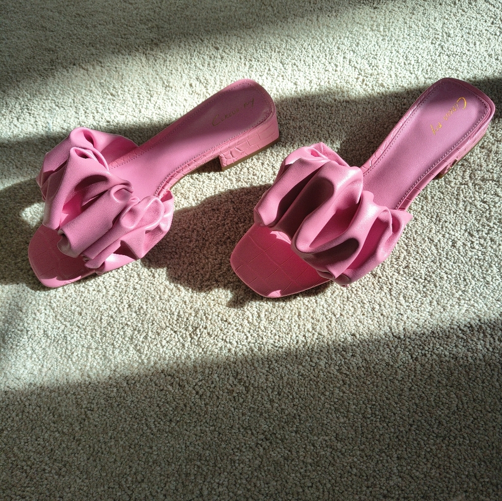 Circus Sam Edelman Janis Ruffled Slide Sandals Pink Confetti 9